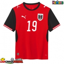 Camisa de Futebol Áustria Christoph Baumgartner #19 Equipamento Principal Mundo 2026 Manga Curta